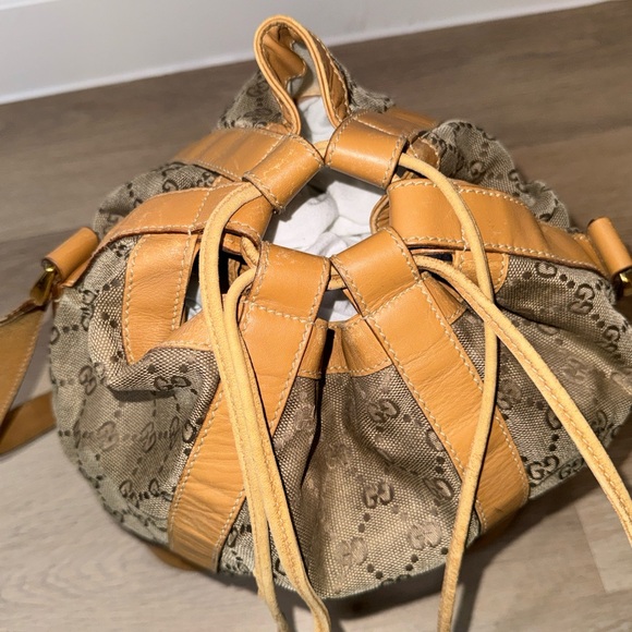 GUCCI VINTAGE CROSSBODY BUCKET BAG GG MONOGRAM - Picture 10 of 15